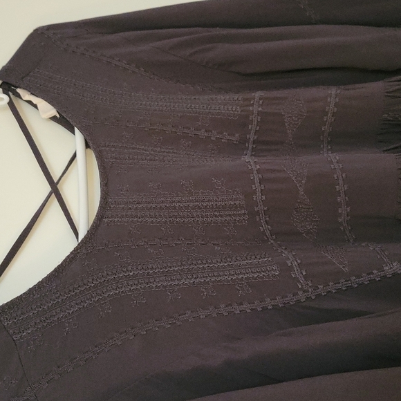 3/$30 Altar'd STATE Romantic Embroidered Peplum Peasant Criss Cross Blouse - Picture 4 of 11
